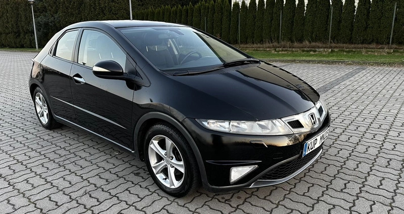 Honda Civic cena 25899 przebieg: 243323, rok produkcji 2010 z Piaseczno małe 497